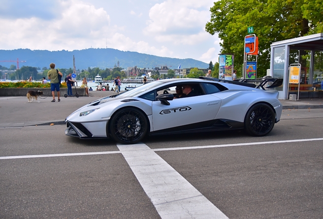 Lamborghini Huracán LP640-2 STO