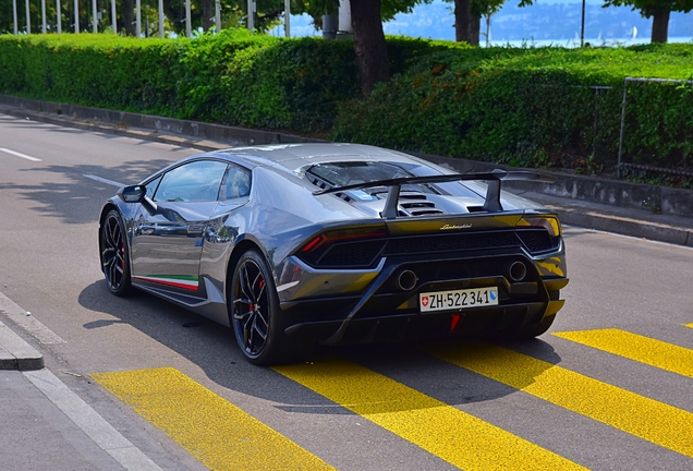 Lamborghini Huracán LP640-4 Performante