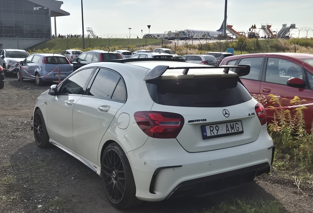 Mercedes-AMG A 45 W176 2015