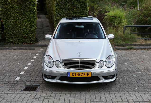 Mercedes-Benz E 55 AMG