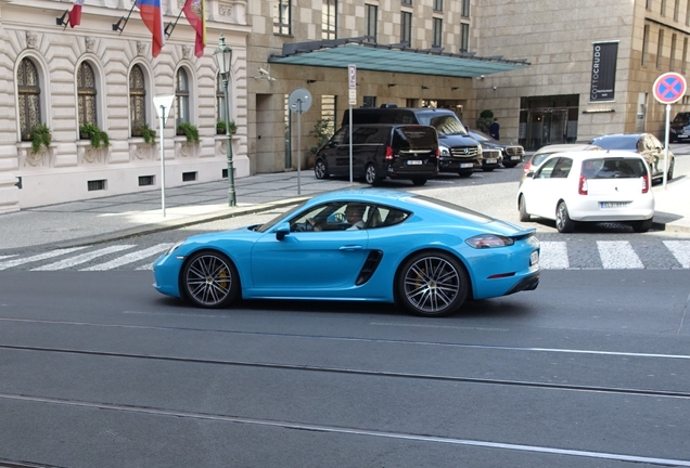 Porsche 718 Cayman S