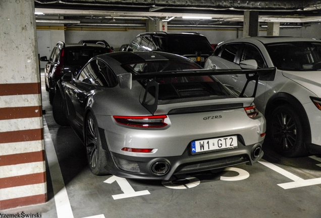 Porsche 991 GT2 RS Weissach Package