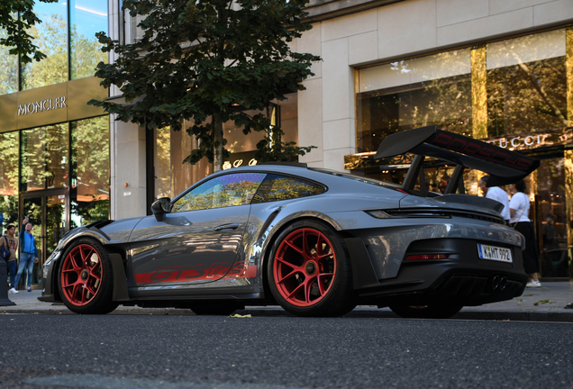 Porsche 992 GT3 RS MkI Weissach Package