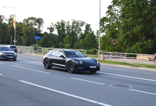 Porsche Taycan Turbo Cross Turismo MkII