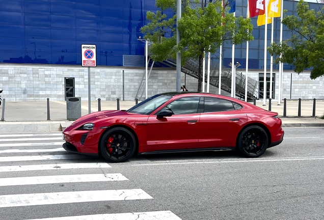 Porsche Taycan GTS