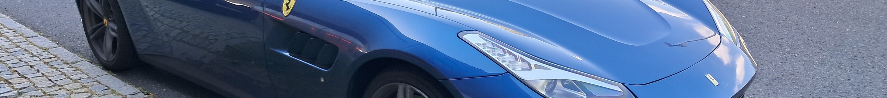 Ferrari GTC4Lusso