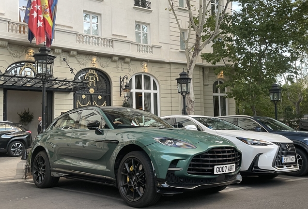 Aston Martin DBX707