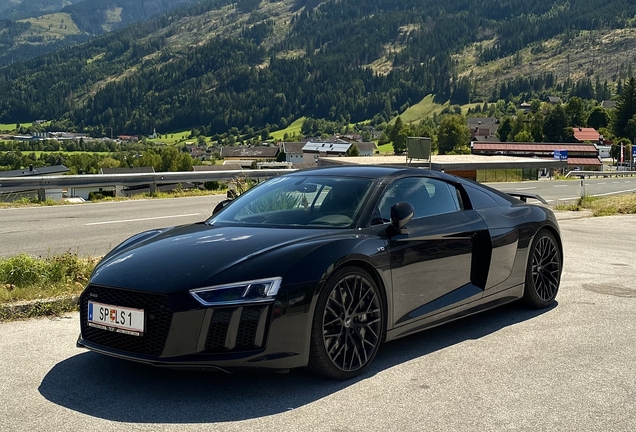 Audi R8 V10 Plus 2015