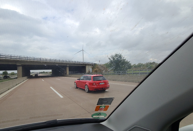 Audi RS4 Avant B5