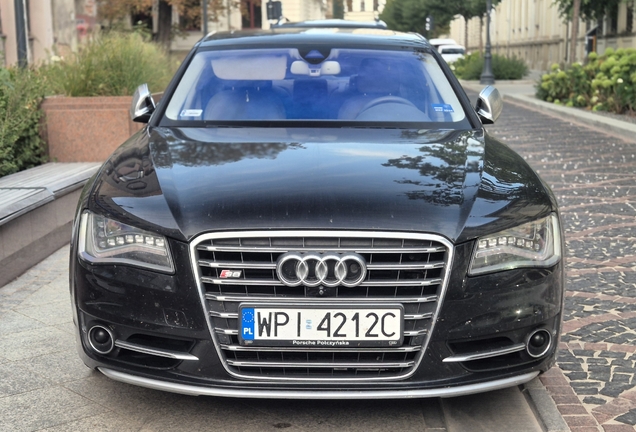 Audi S8 D4