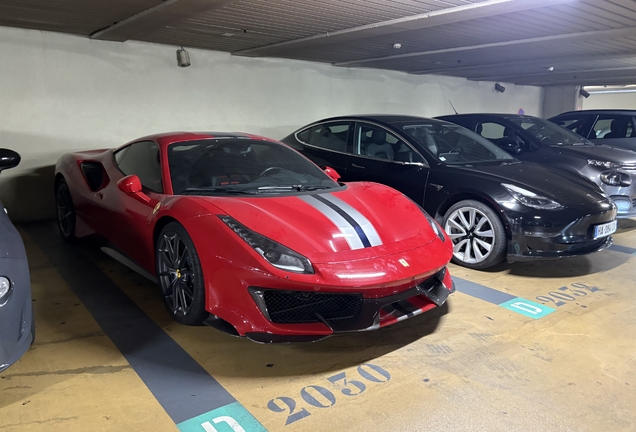 Ferrari 488 Pista