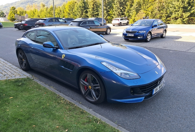 Ferrari GTC4Lusso