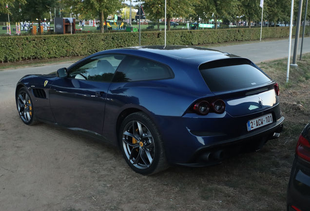 Ferrari GTC4Lusso T