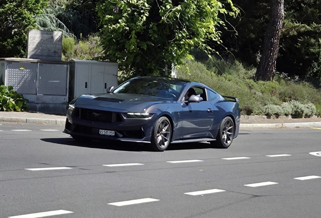 Ford Mustang Dark Horse 2024