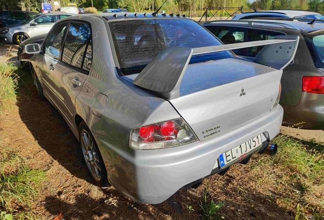 Mitsubishi Lancer Evolution IX