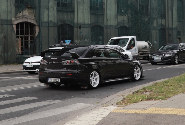 Mitsubishi Lancer Evolution X