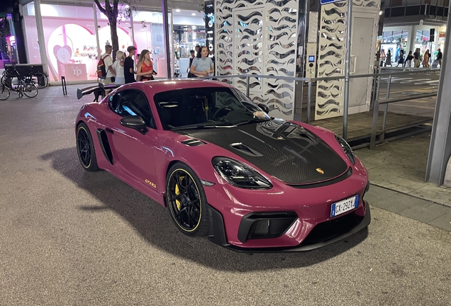 Porsche 718 Cayman GT4 RS Weissach Package