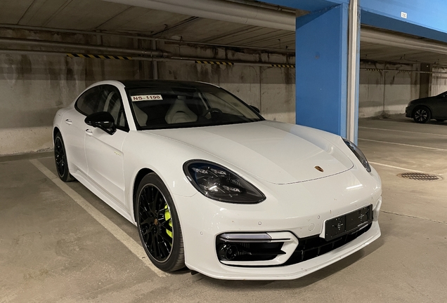 Porsche 971 Panamera Turbo S E-Hybrid MkII