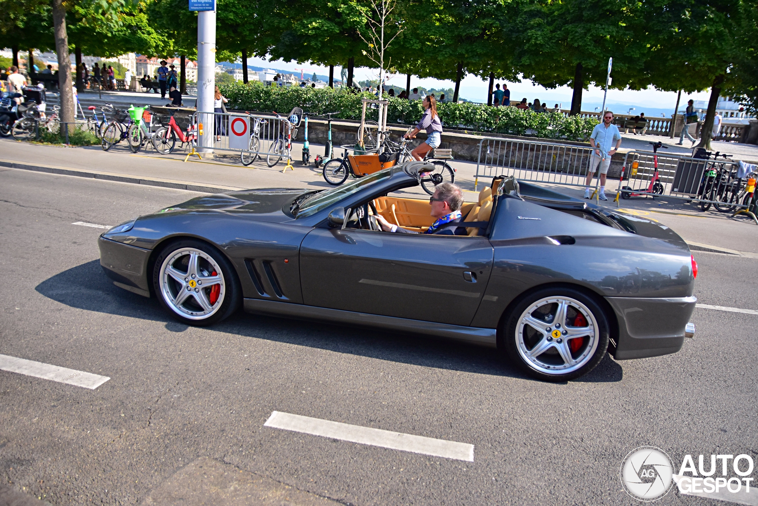 ルックスマート FERRARI SUPERAMERICA 2004 Look Smart Ferrari