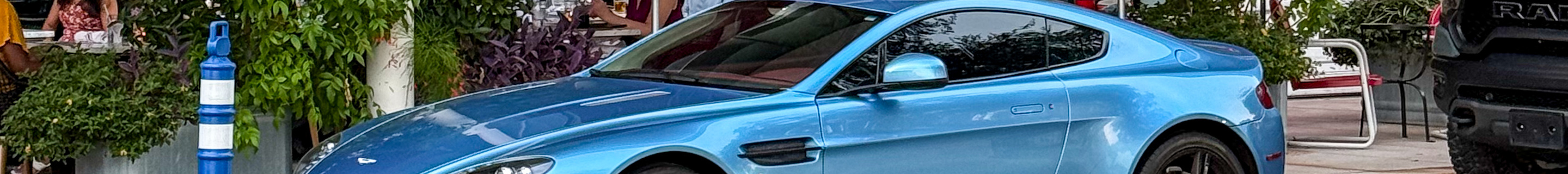 Aston Martin V8 Vantage