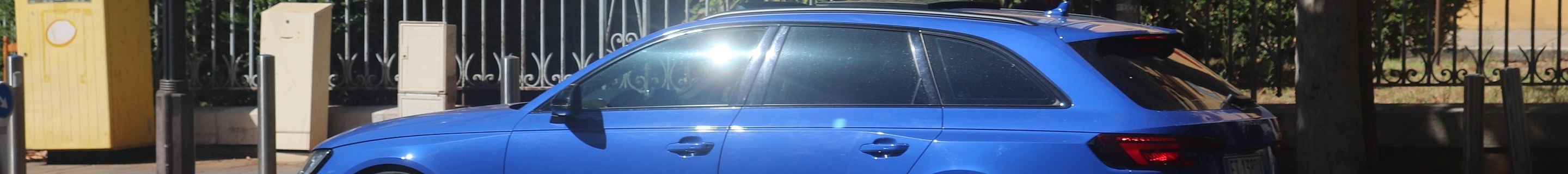 Audi RS4 Avant B9