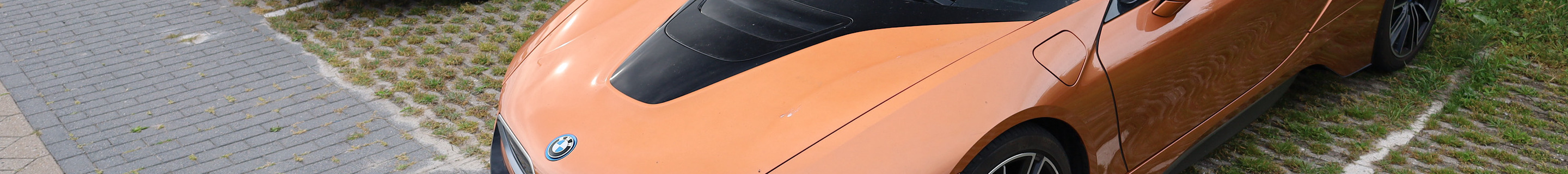 BMW i8 Roadster First Edition