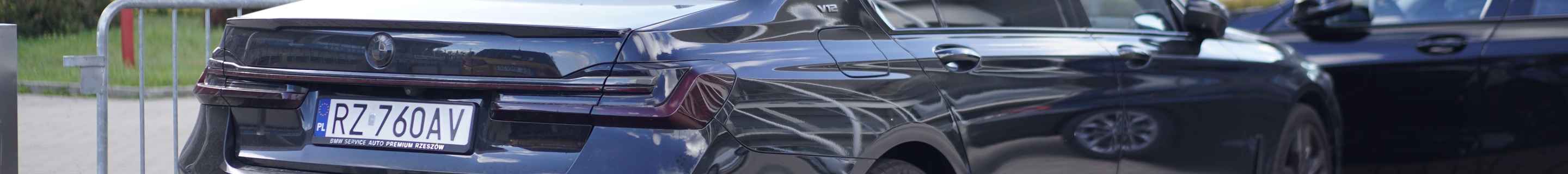 BMW M760Li xDrive 2019 Final Edition