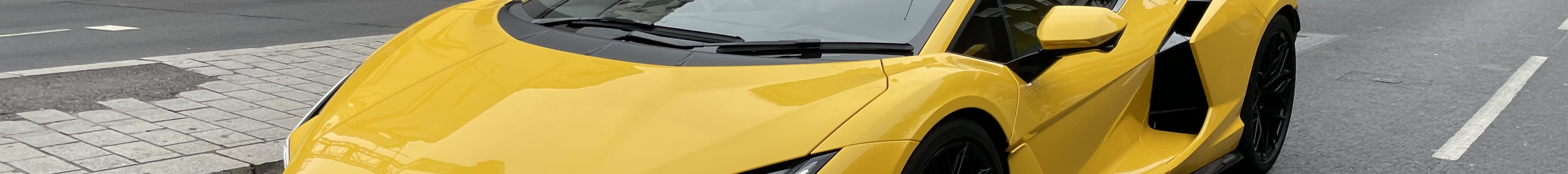 Lamborghini Revuelto