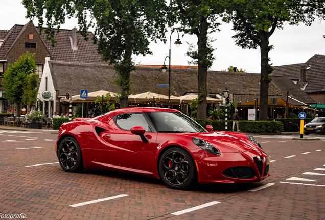 Alfa Romeo 4C Coupé