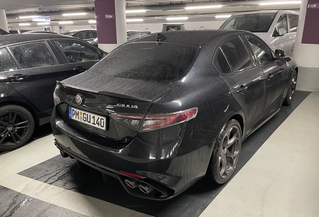 Alfa Romeo Giulia Quadrifoglio 2023