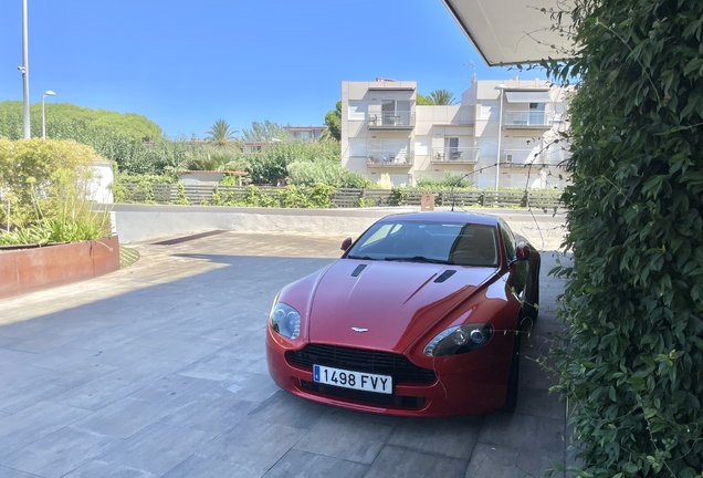Aston Martin V8 Vantage