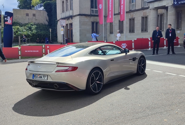 Aston Martin Vanquish 2013