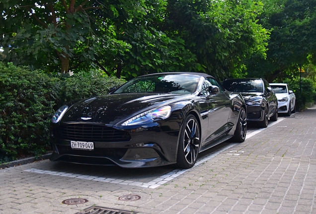 Aston Martin Vanquish Volante