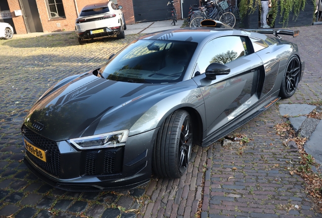 Audi R8 V10 Plus 2015