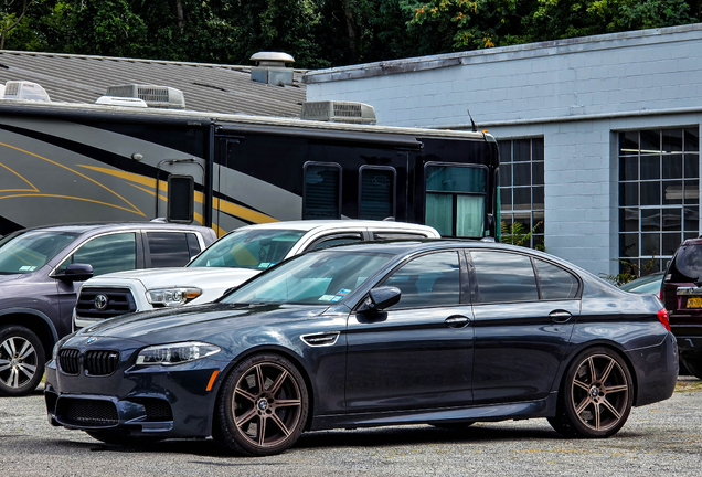 BMW M5 F10 2014