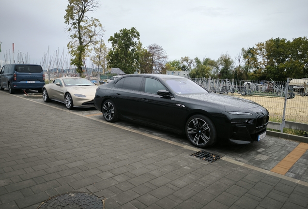 BMW M760e xDrive