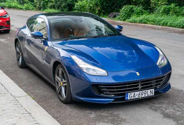 Ferrari GTC4Lusso