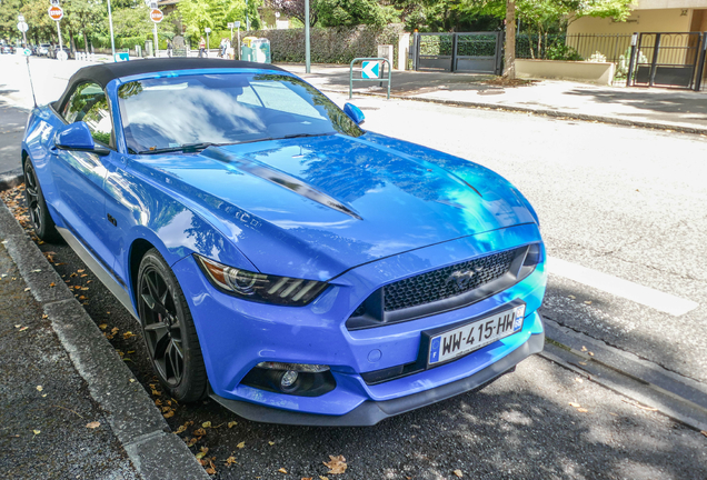 Ford Mustang GT Convertible 2015 Black Shadow Edition