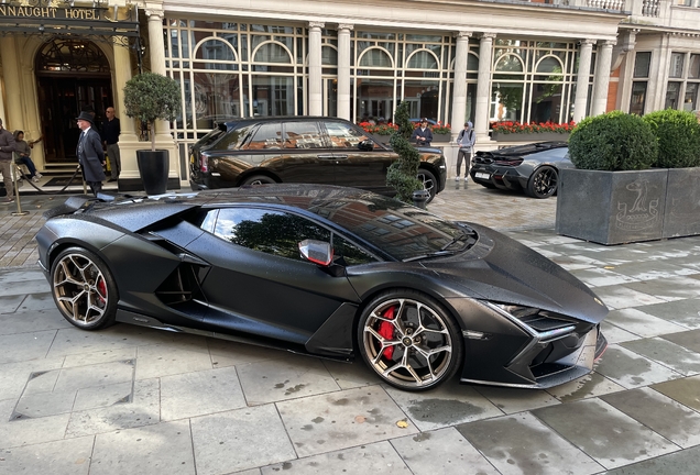 Lamborghini Revuelto