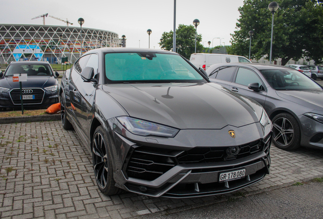 Lamborghini Urus