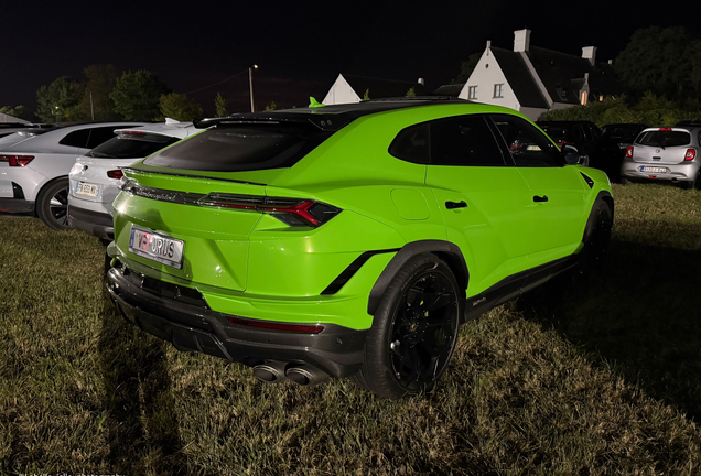 Lamborghini Urus Performante