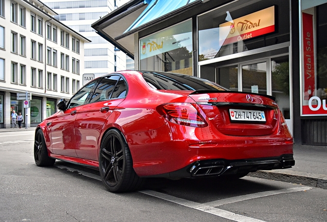 Mercedes-AMG E 63 S W213
