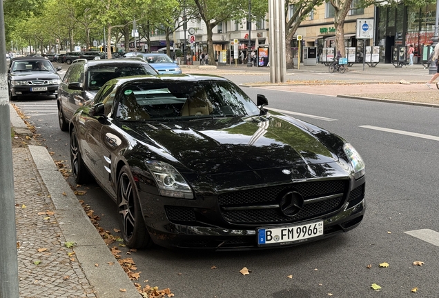 Mercedes-Benz SLS AMG