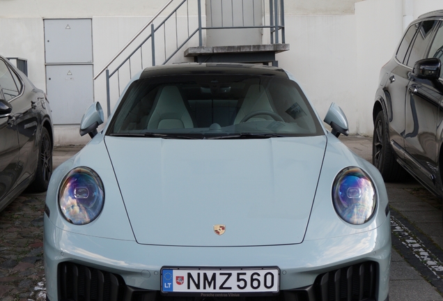 Porsche 992 Carrera 4 GTS MkII