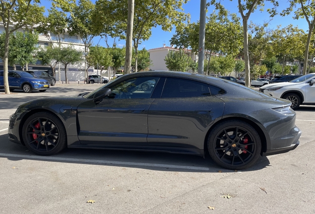 Porsche Taycan GTS