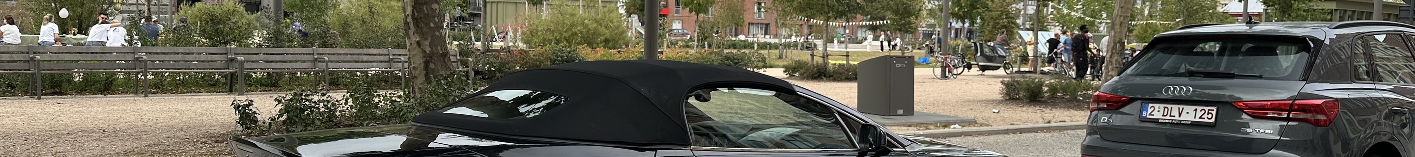 Aston Martin V8 Vantage N400 Roadster