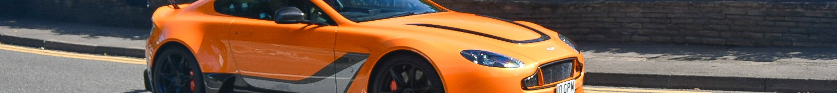 Aston Martin Vantage GT12