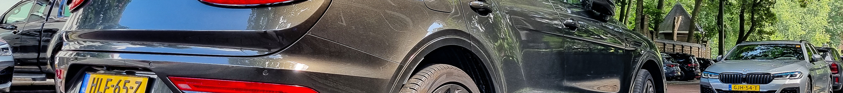 Bentley Bentayga V8 2021 Belgian Equestrian Collection