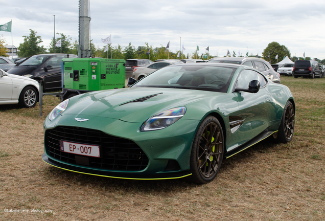Aston Martin Vanquish 2025