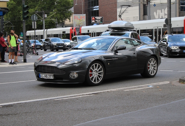 Aston Martin Vanquish S